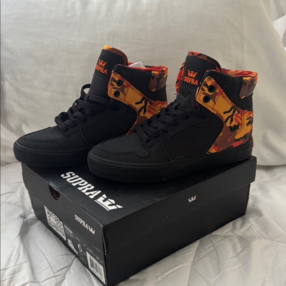 Supra x Rothco Vaider High-Top Sneakers Black with Orange Camo Accent 6M New